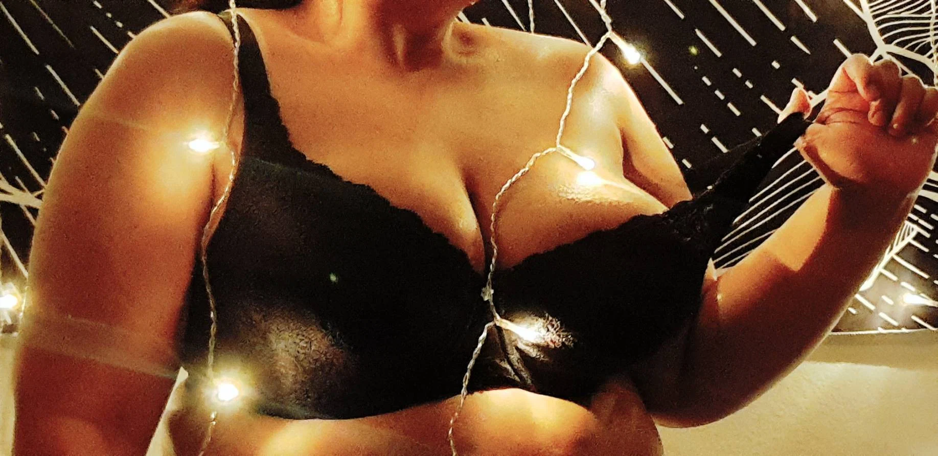 Chubby girl profile banner