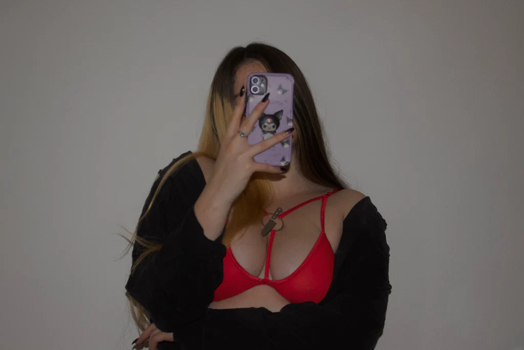 ash 💜's avatar