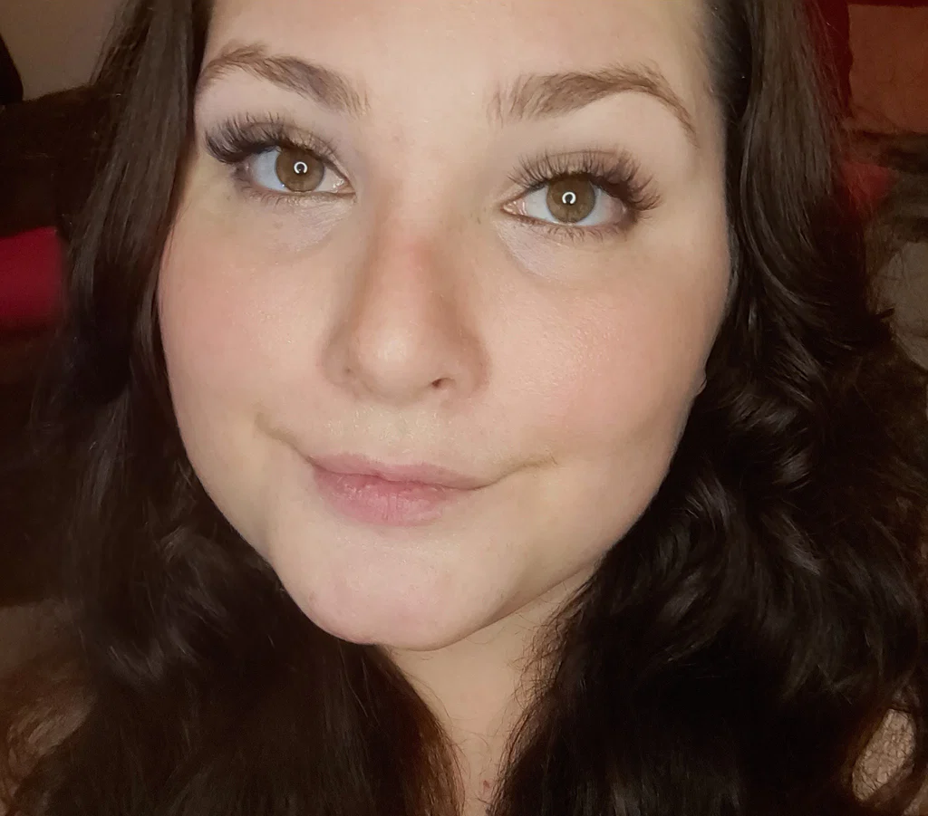 Helenea 💋's avatar