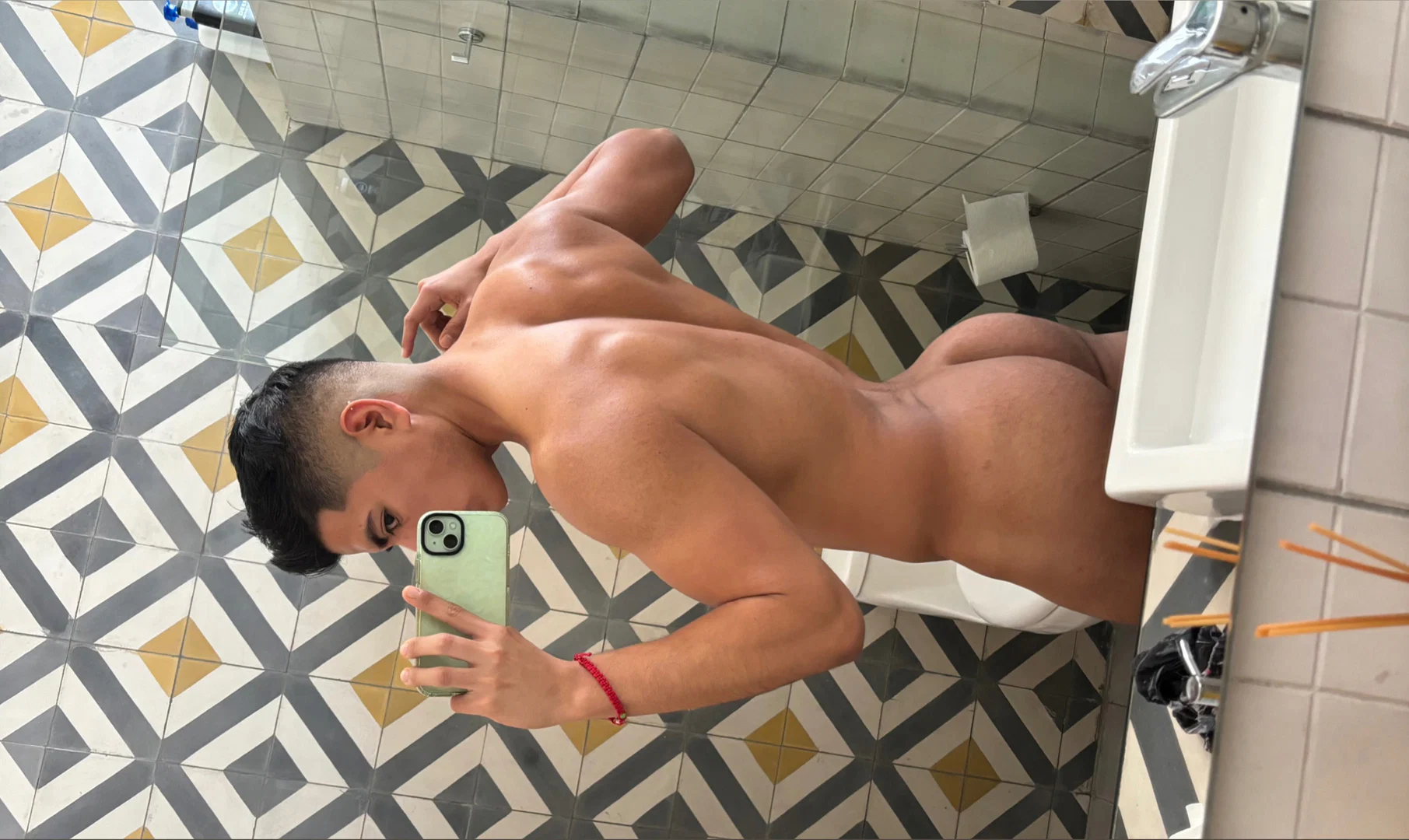 Alejandro C. Montes profile banner