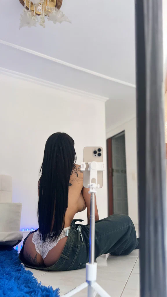 GISMARI LOPEZ