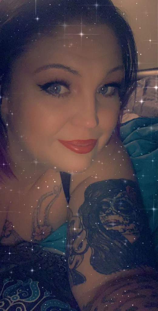 Ashley Love's avatar