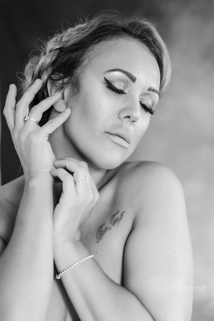 Everly profile banner
