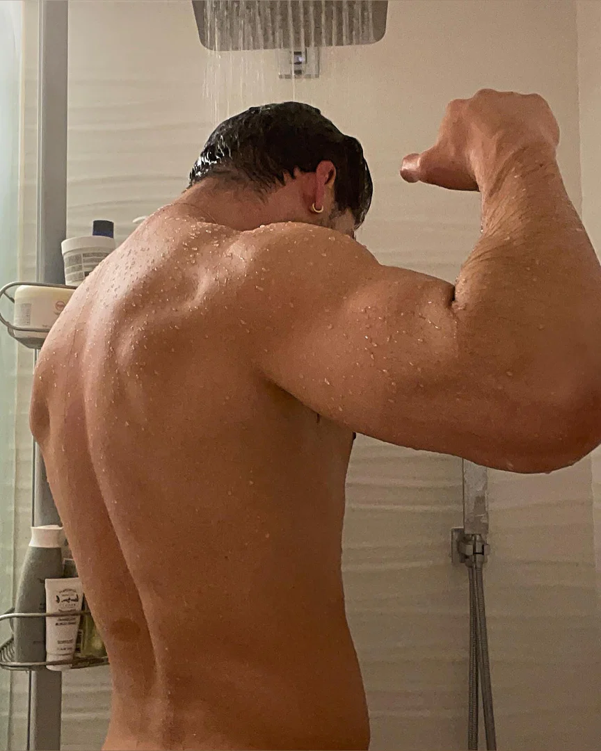 Carlos profile banner