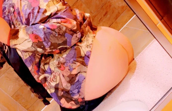 Nikki profile banner