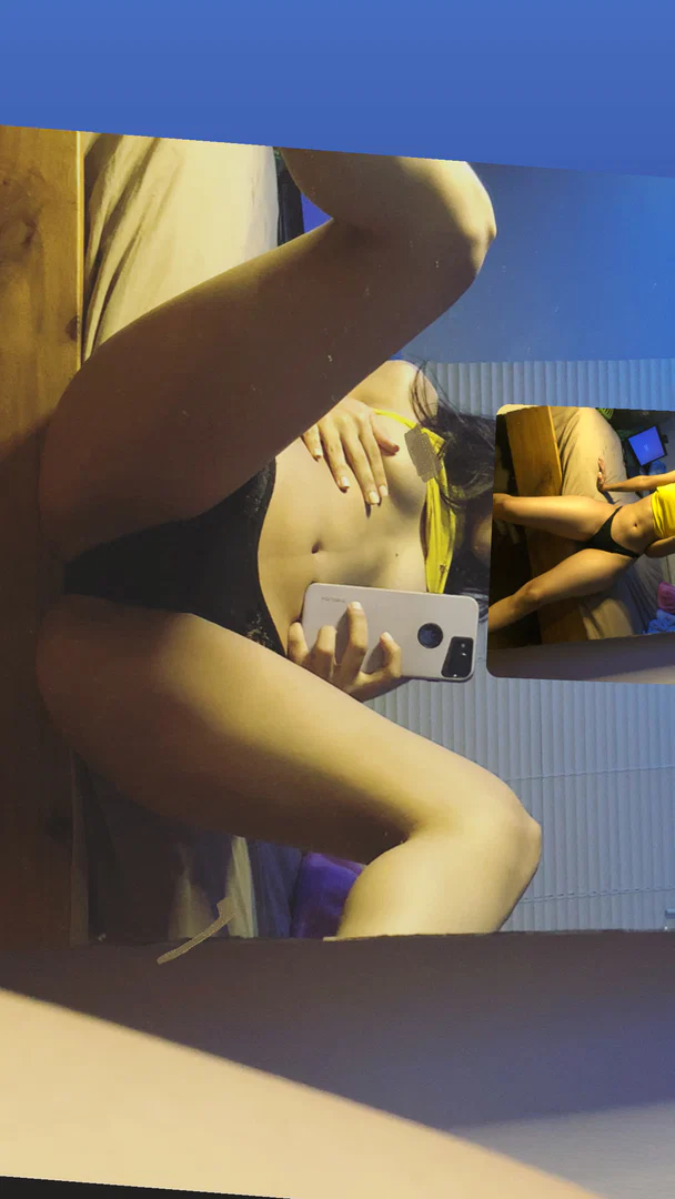 Danna Sofia profile banner