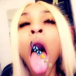 Ashley💛🍦💦🧝🏻‍♀️'s avatar