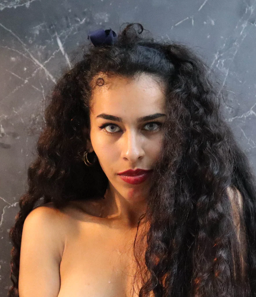 BELLA's avatar
