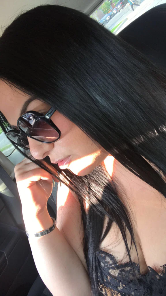 𝐄𝐯𝐚 𝐍𝐢𝐜𝐞 💋's avatar