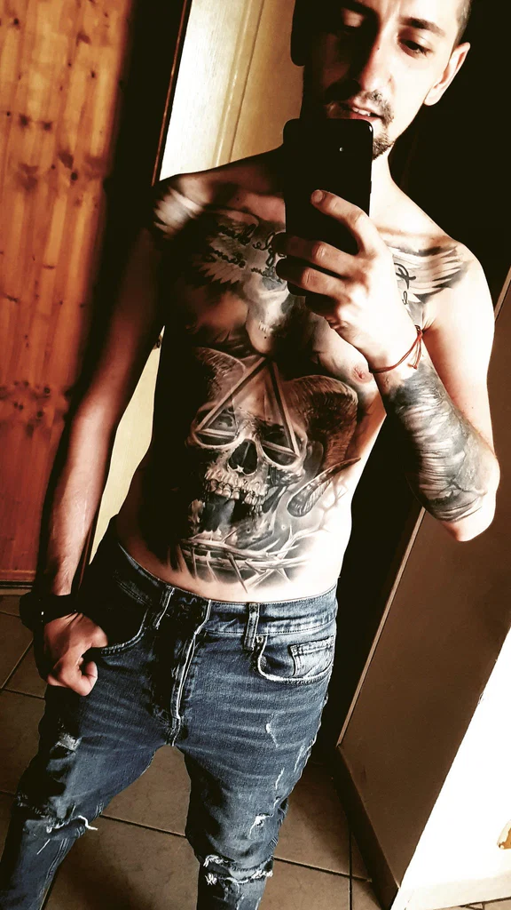 ALEX's avatar