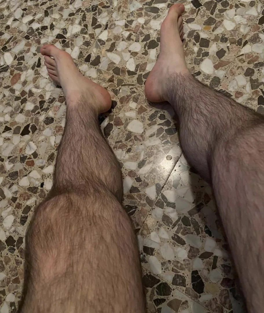 Hot feet profile banner