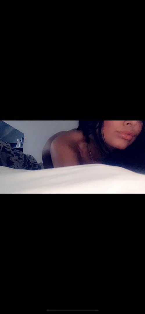 Contessa Gomez profile banner