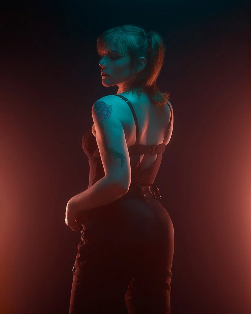 Kira Saint's avatar