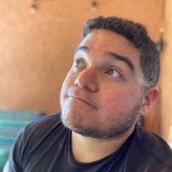 Luke Daniel's avatar
