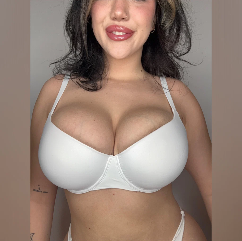 Charlotte Heaven's avatar