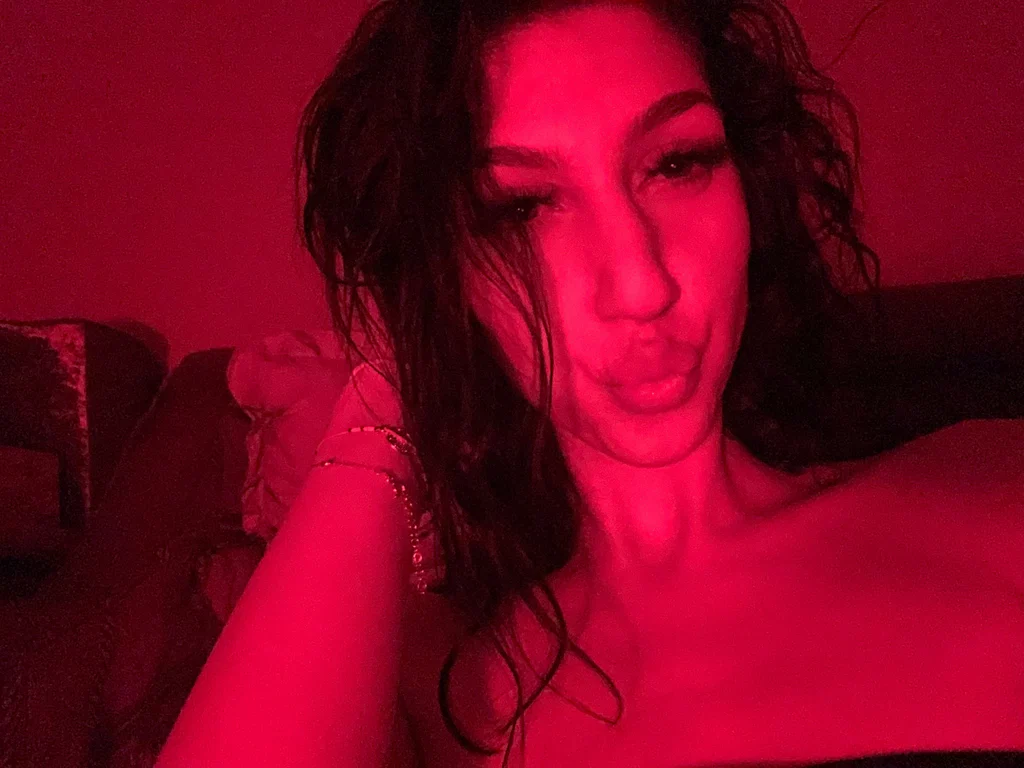 Iasmina's avatar