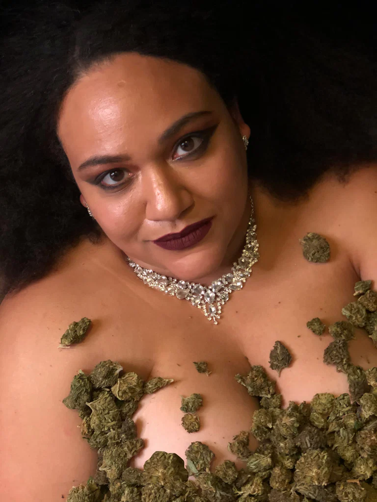 Sara L's avatar
