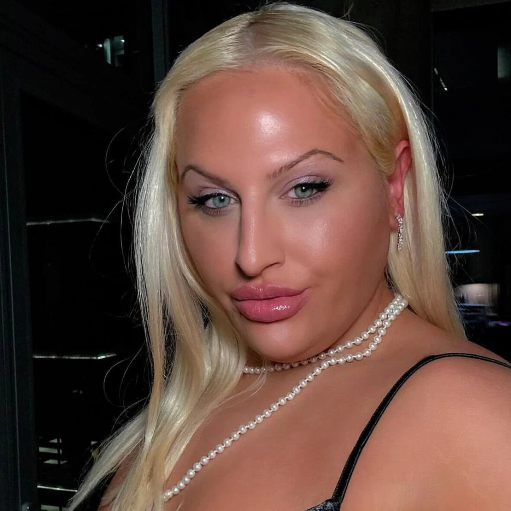 Naomi 👱🏻‍♀️