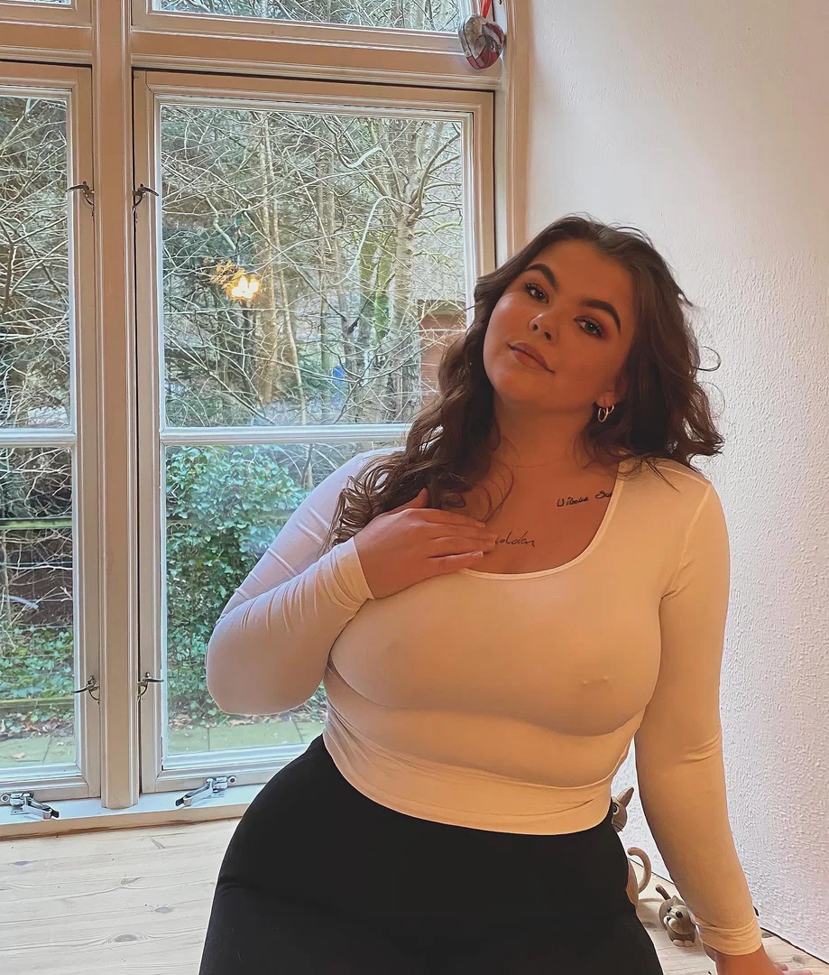 Your fave girl next door profile banner