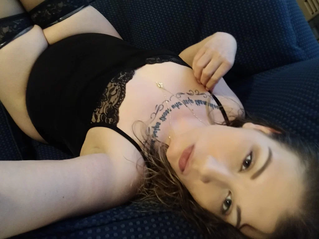 The Lady Rain's avatar