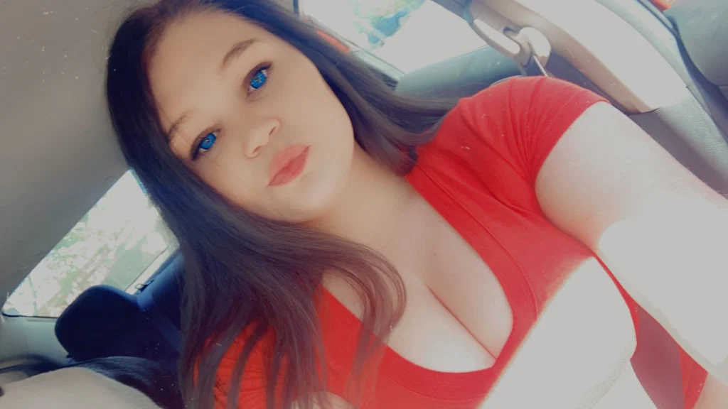 Carly Miller's avatar