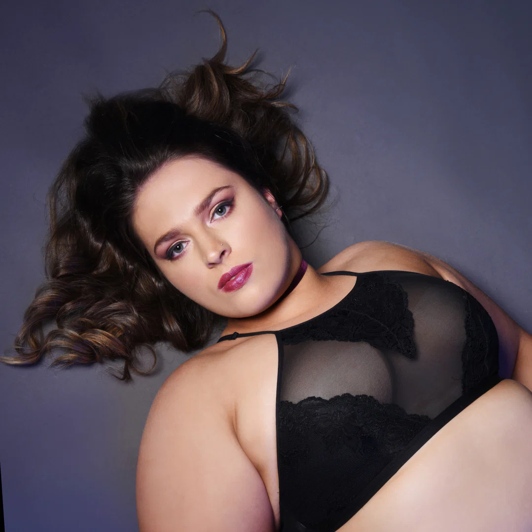 Jade Rose profile banner