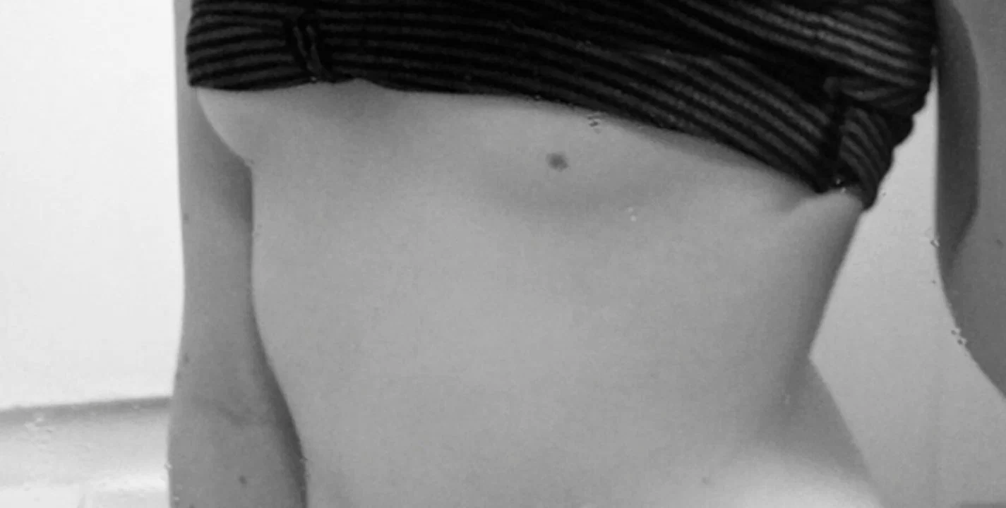 Lizzi profile banner