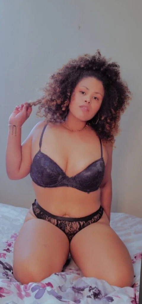 curves_by_Joa's avatar