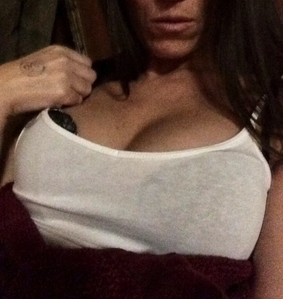 Jessica Hotwife