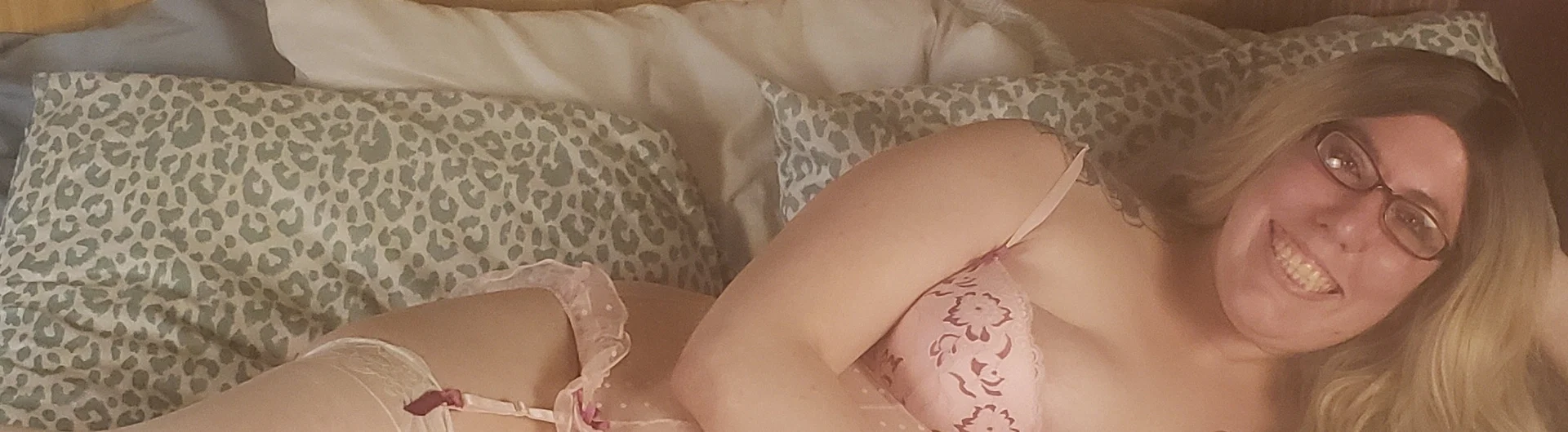 Delilah May profile banner