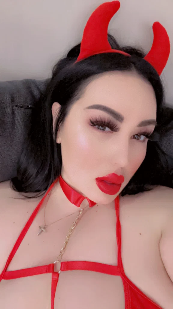 🔥RUSSIAN DOLL🔥's avatar