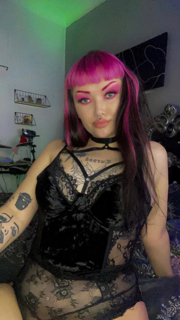 Sheena McGhee's avatar