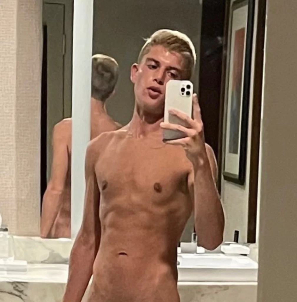 Hunter Welch's avatar
