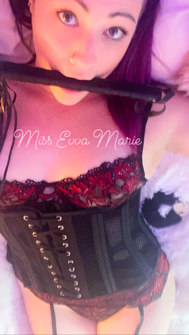 MissEvvaMarie profile banner