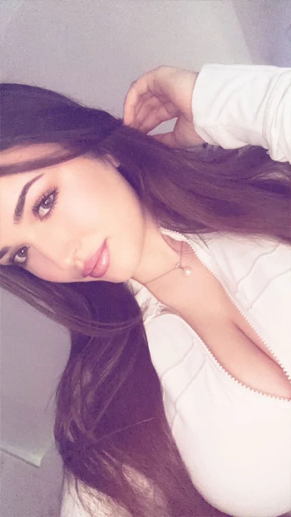 yasmin zbari 🩷's avatar