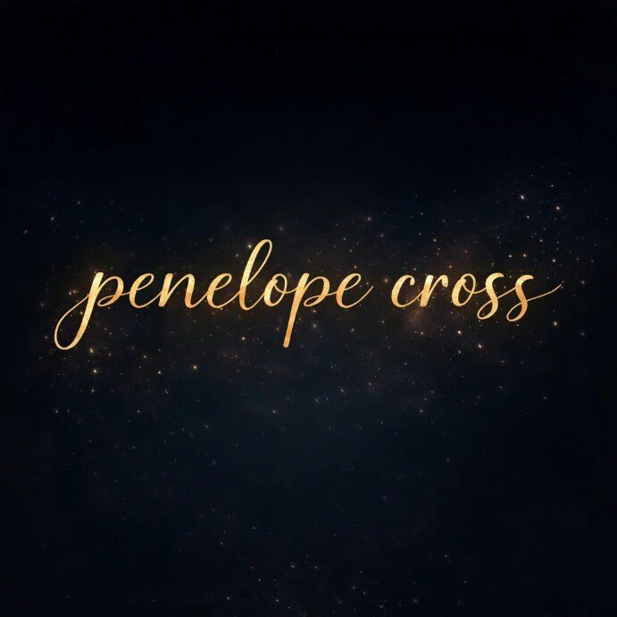 Penélope cross profile banner